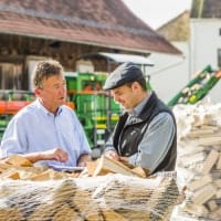 Kundenberatung Brennholzproduktion KnowHow Vertriebsmitarbeiter