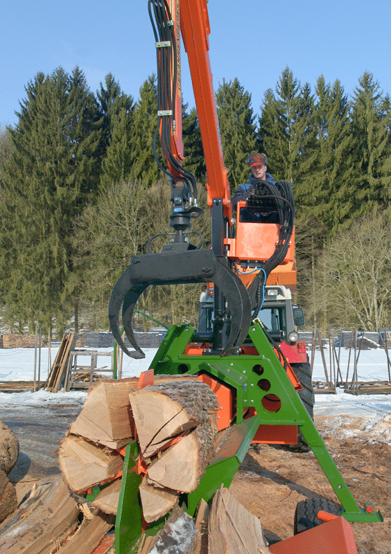 Posch horizontal splitter wood splitter crane set-up, splitting power 40 tons or 55 tons, PTO drive