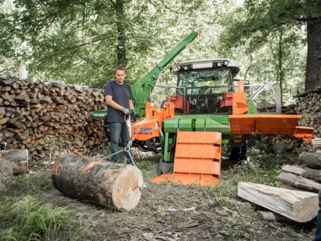 Seilwinde mit Blochstreifhaken für Liegendspalter